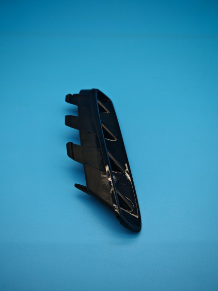 Накладка декоративная задняя правая Geely Coolray 6044058300
