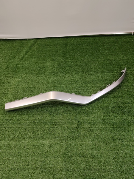 Молдинг передний левый серебристый Chery Tiggo 7 Pro 602000946AAAKR