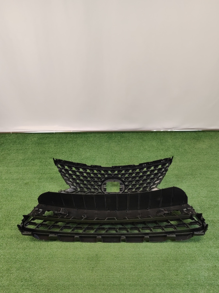 Решетка радиатора в сборе Lexus RX 5310148A40