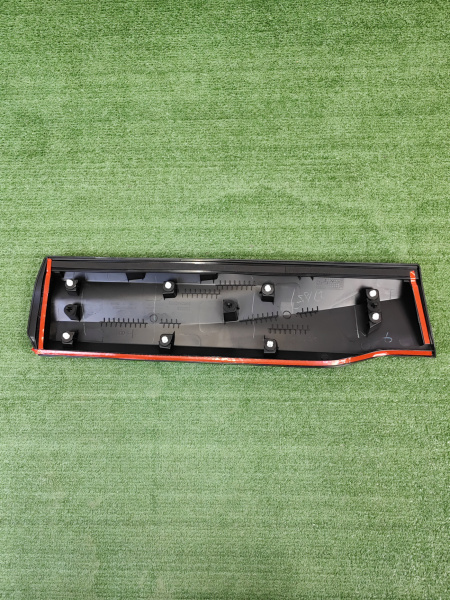 Накладка двери задней левой Geely Coolray рестайлинг 5081079000