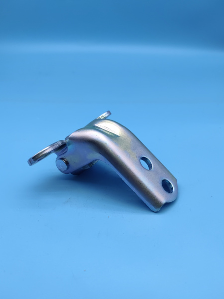 Петля двери задней правой нижняя Geely Coolray 5081038700