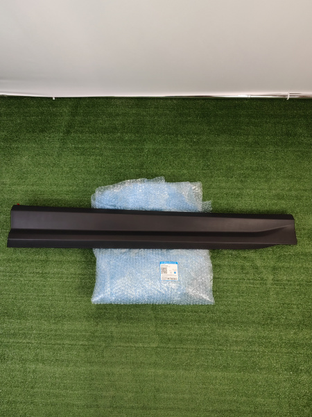 Накладка двери передней левой Geely Coolray 5075035900