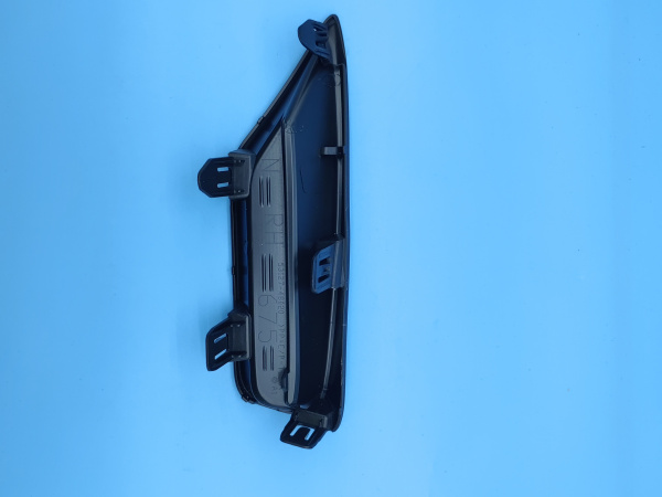 Заглушка бампера правая Lexus RX 5312748020