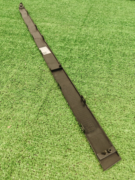 Молдинг накладки двери передней Л Zeekr 001 8894221778B03