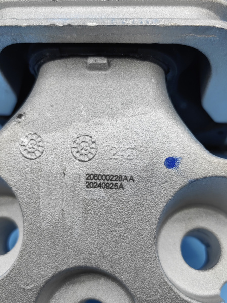 Опора двс левая Chery Tiggo 7 Pro Max 206000228AA