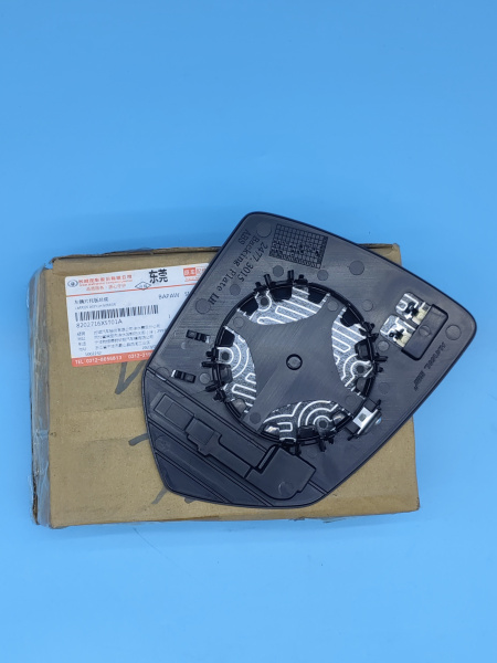 Зеркальный элемент левый Haval Jolion 8202716XST01A