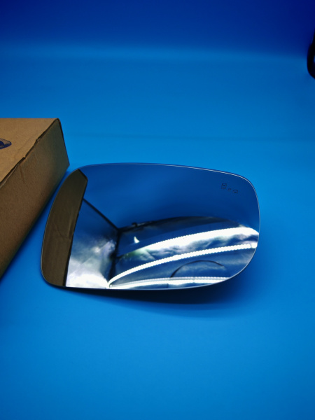 Зеркальный элемент правый Tiggo 7 8 Pro Max 601000081AA