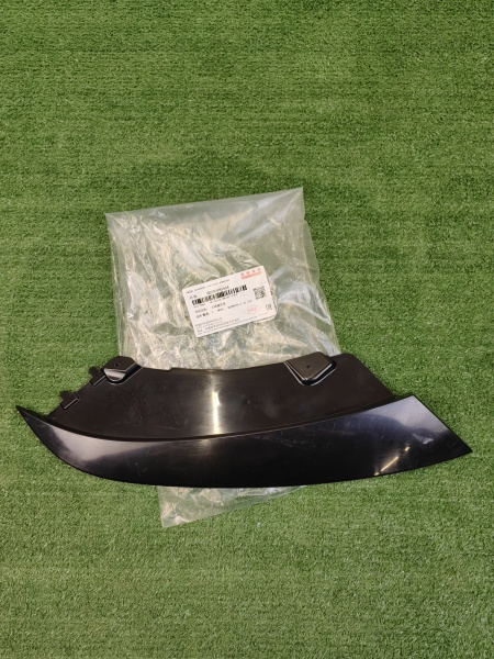 Накладка правой фары Exeed LX 602001855AADQJ