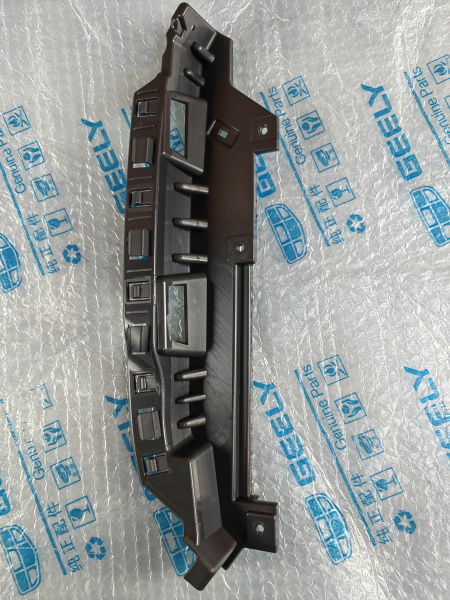 Кронштейн переднего бампера левый Geely Monjaro 6010178200