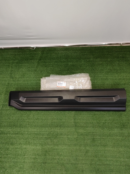 Накладка двери передней правой Haval H3 5006194XKJ20A