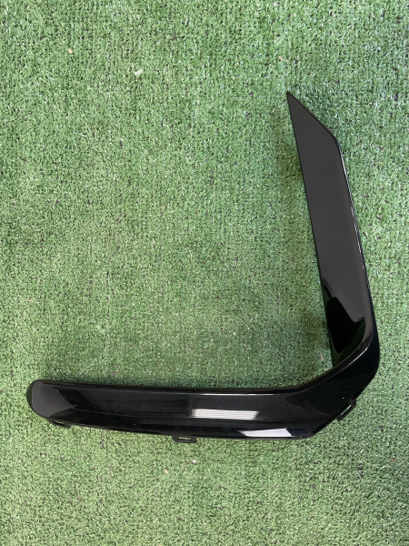 Молдинг переднего бампера правый Geely Coolray рестайлинг 6010207400