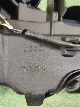 Ходовой огонь правый Lexus NX 8161078040