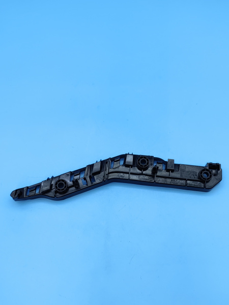 Кронштейн переднего бампера правый верхний Geely Atlas рестайлинг 6010218400