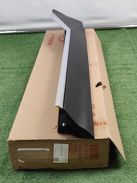 Накладка двери передней правой Gac GS8 7155092DRS0002M100