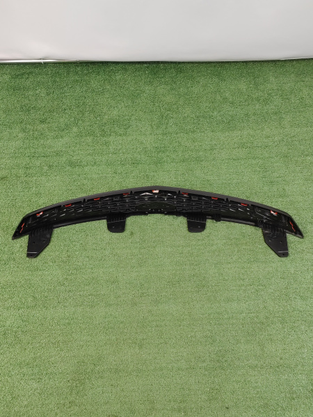 Решетка радиатора верхняя Geely Coolray рестайлинг 6013049400R17