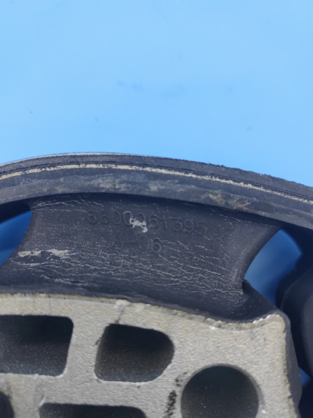 Опора двс задняя Geely Coolray 1077062300