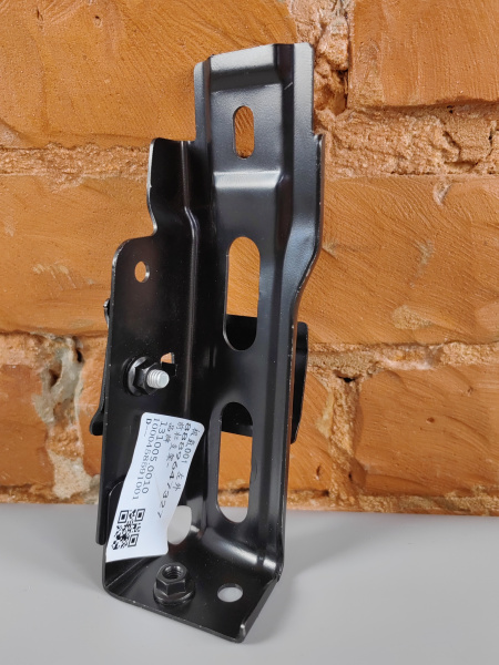 Кронштейн бампера центральный левый Zeekr 001