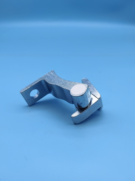 Петля двери передней и задней правой верх-низ Tank 500 6106400XKH10A