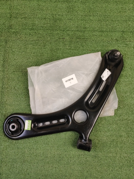 Рычаг передний нижний левый Geely Coolray 4017032700