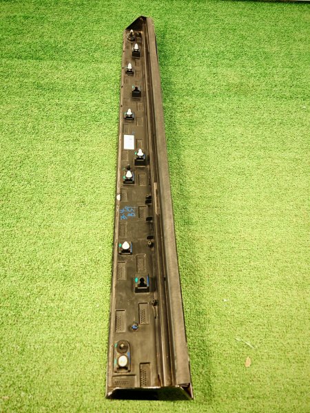 Накладка двери передней левой Voyah Free 500602001