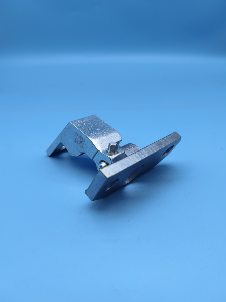 Петля двери передней правой нижняя Geely Atlas Pro 5075004600