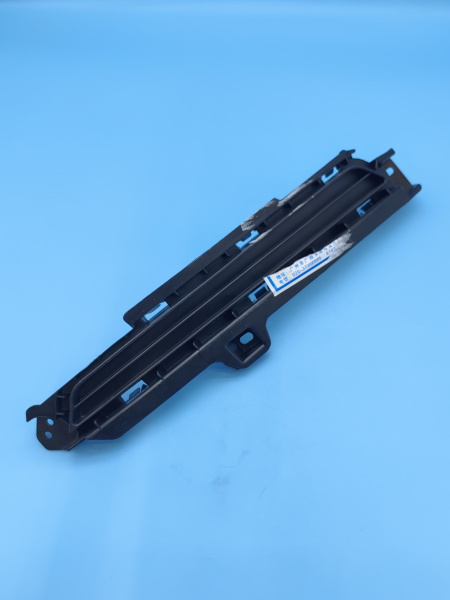 Решетка переднего бампера правая Jetour Dashing F162803584CAN