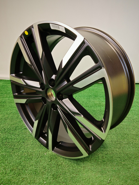 Диск Geely Monjaro Tugella R20 4024068200