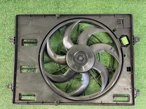 Вентилятор Geely Coolray 2078009600