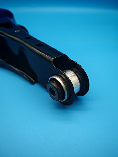 Рычаг задний нижний поперечный левый Geely Monjaro 4086053900