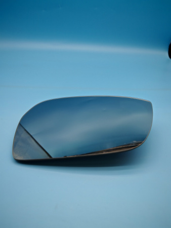 Зеркальный элемент правый Geely Coolray