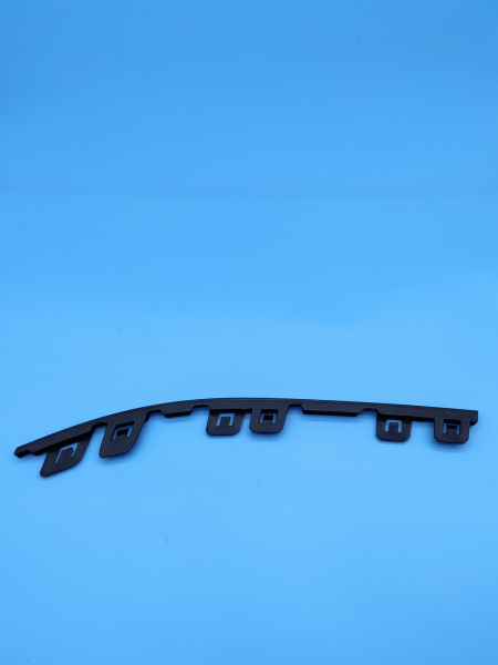 Молдинг правый переднего бампера Geely Atlas Pro 6010167600661