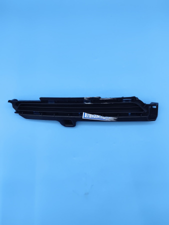 Решетка переднего бампера правая Jetour Dashing F162803584CAN