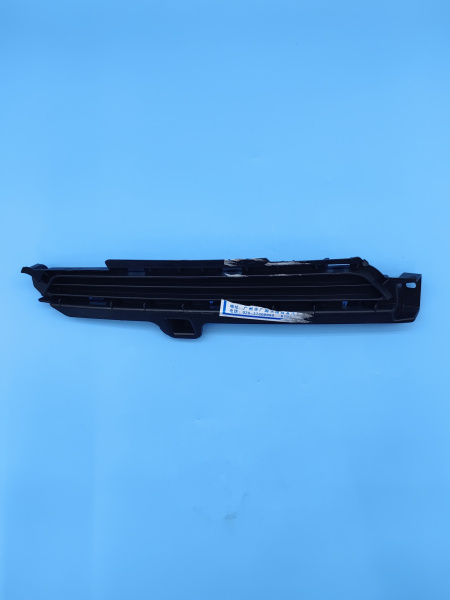 Решетка переднего бампера правая Jetour Dashing F162803584CAN
