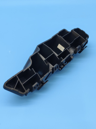 Кронштейн бампера переднего правый Changan Uni-V C281F2713010400AA