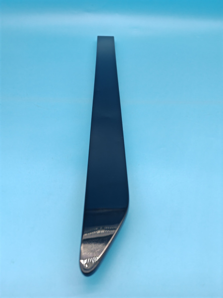 Молдинг накладки двери задней П Zeekr 001 8894221801B03