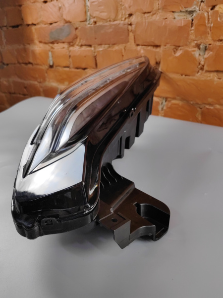 Ходовой огонь правый Zeekr 001