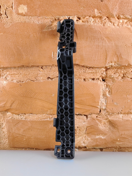 Кронштейн фары правый Zeekr 001 8892102937