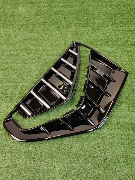 Решетка переднего бампера правая Haval Jolion рестайлинг 2803117XST33AN