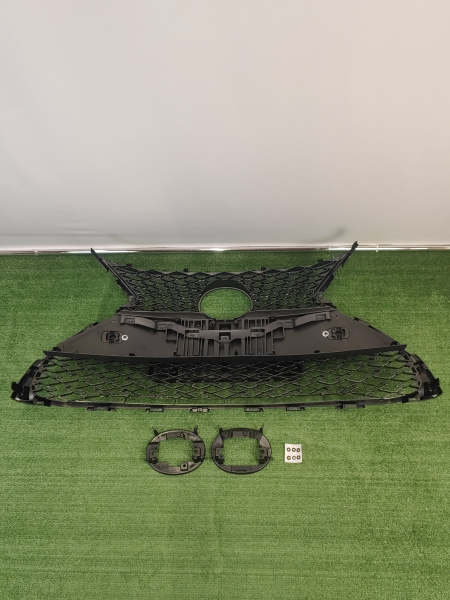 Решетка радиатора Lexus ES F sport 5310133720