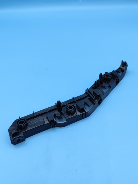 Кронштейн переднего бампера правый верхний Geely Atlas рестайлинг 6010218400