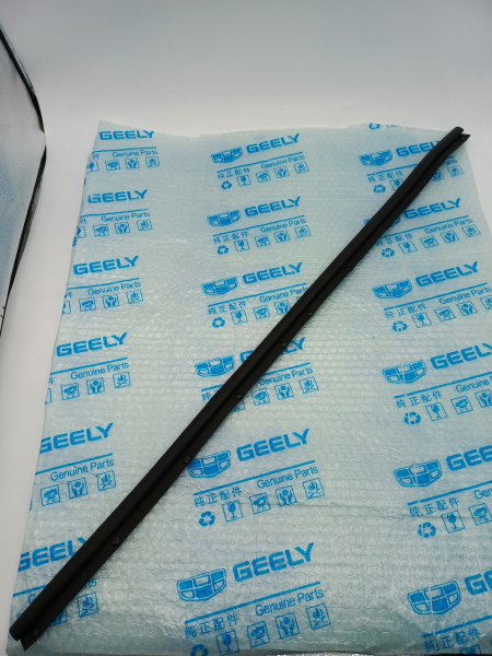 Уплотнитель капота Geely Monjaro 5032065700