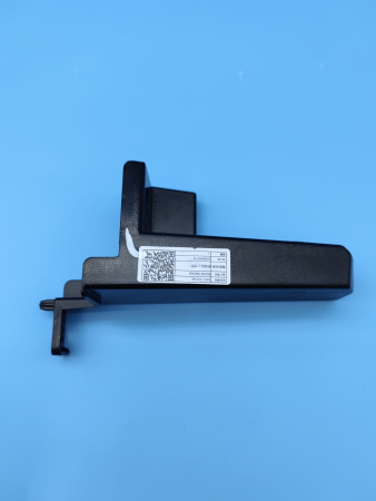 Кронштейн решетки радиатора правый Chery Arrizo 8 602001602AA