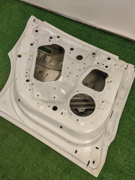 Дверь задняя левая Zeekr 001