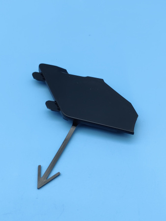 Заглушка буксировочная передняя Changan UNI-K CD569F2713011600